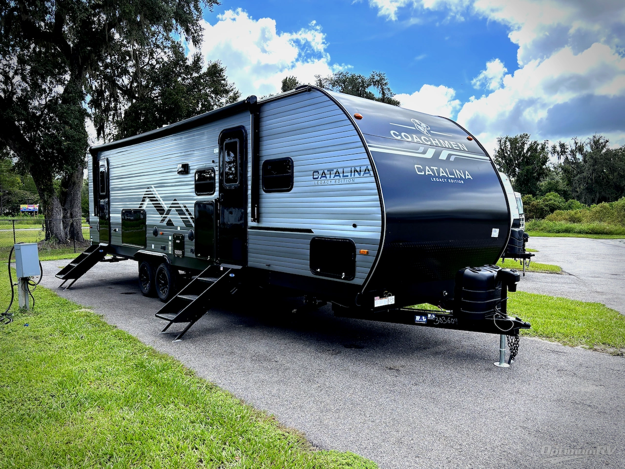 2027 Coachmen Catalina Legacy Edition 273DBHCK Photo 1