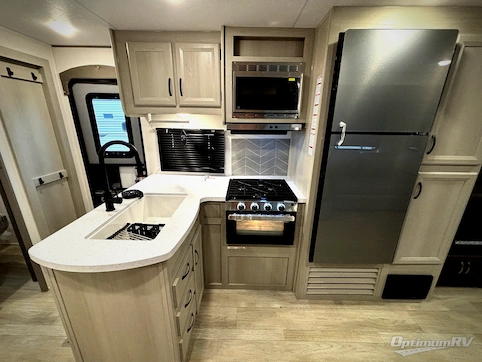 2027 Coachmen Catalina Legacy Edition 273DBHCK RV Photo 2