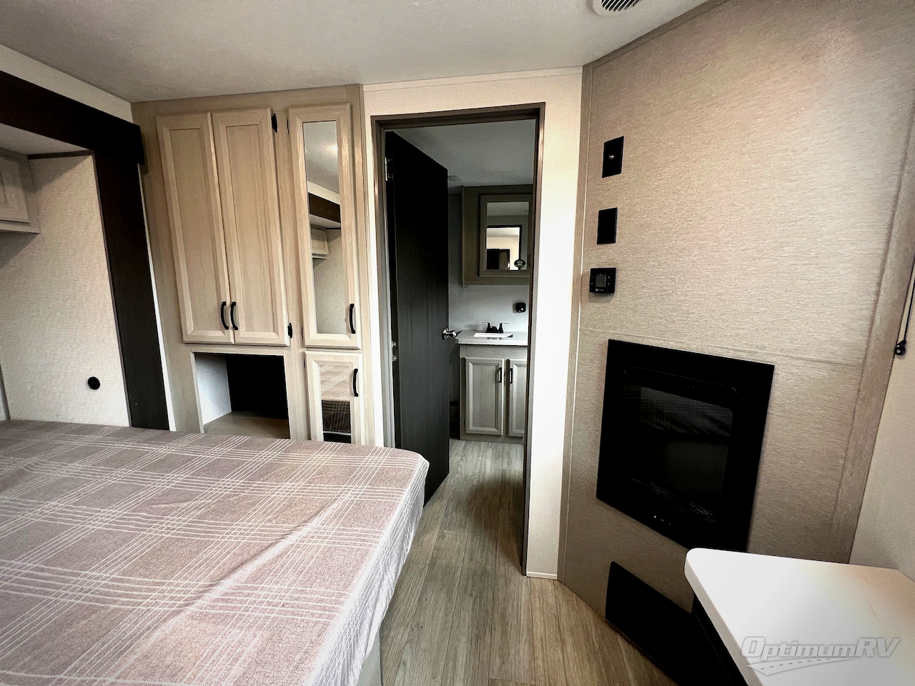 2027 Coachmen Catalina Destination Series 43CONDO Photo 25