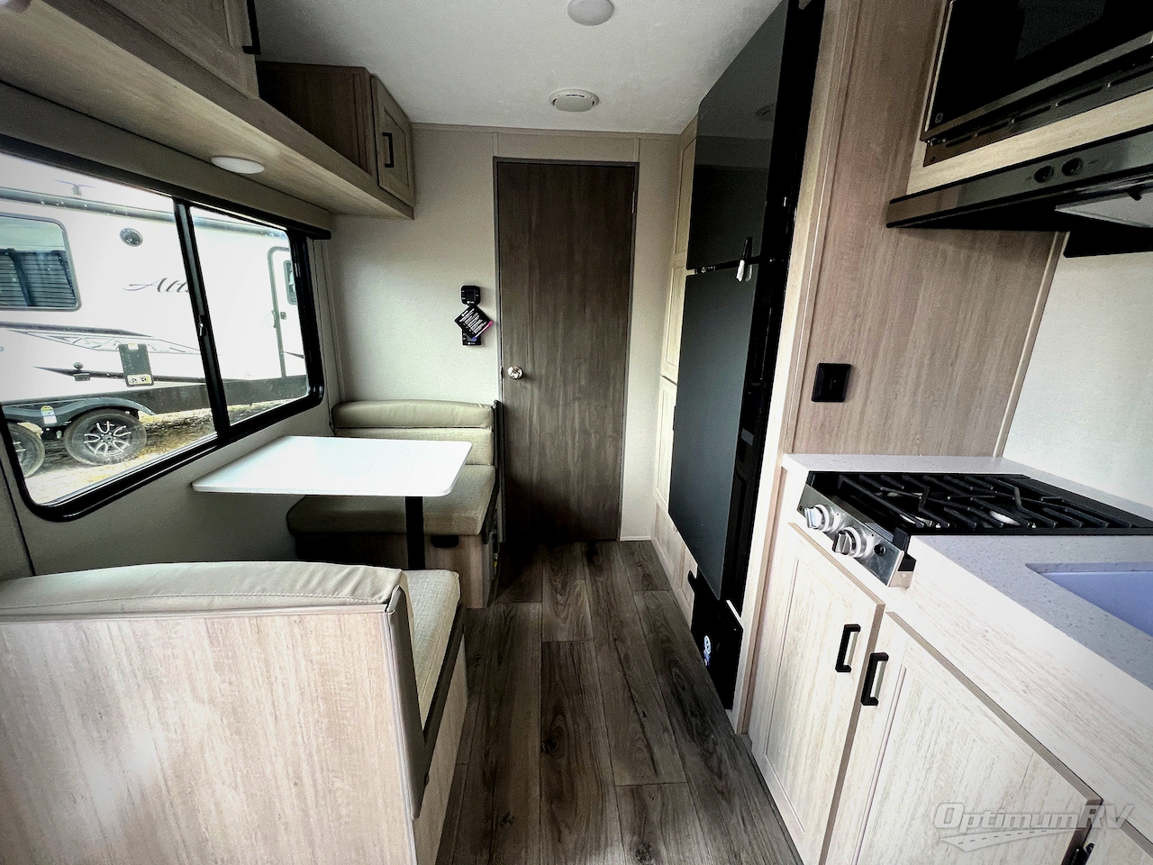 2026 Coachmen Catalina Summit Series 7 154RBX Photo 4