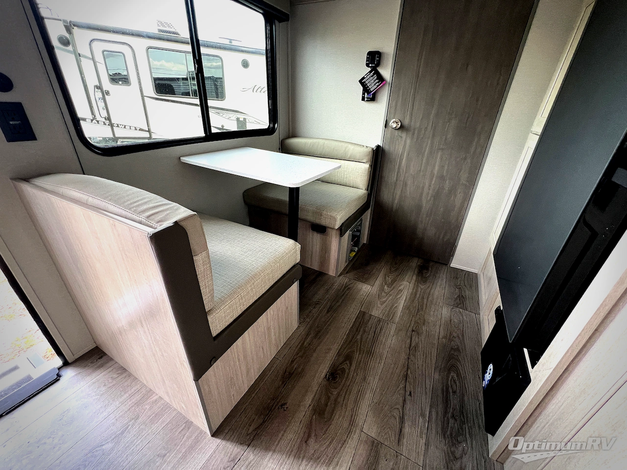 2026 Coachmen Catalina Summit Series 7 154RBX Photo 6