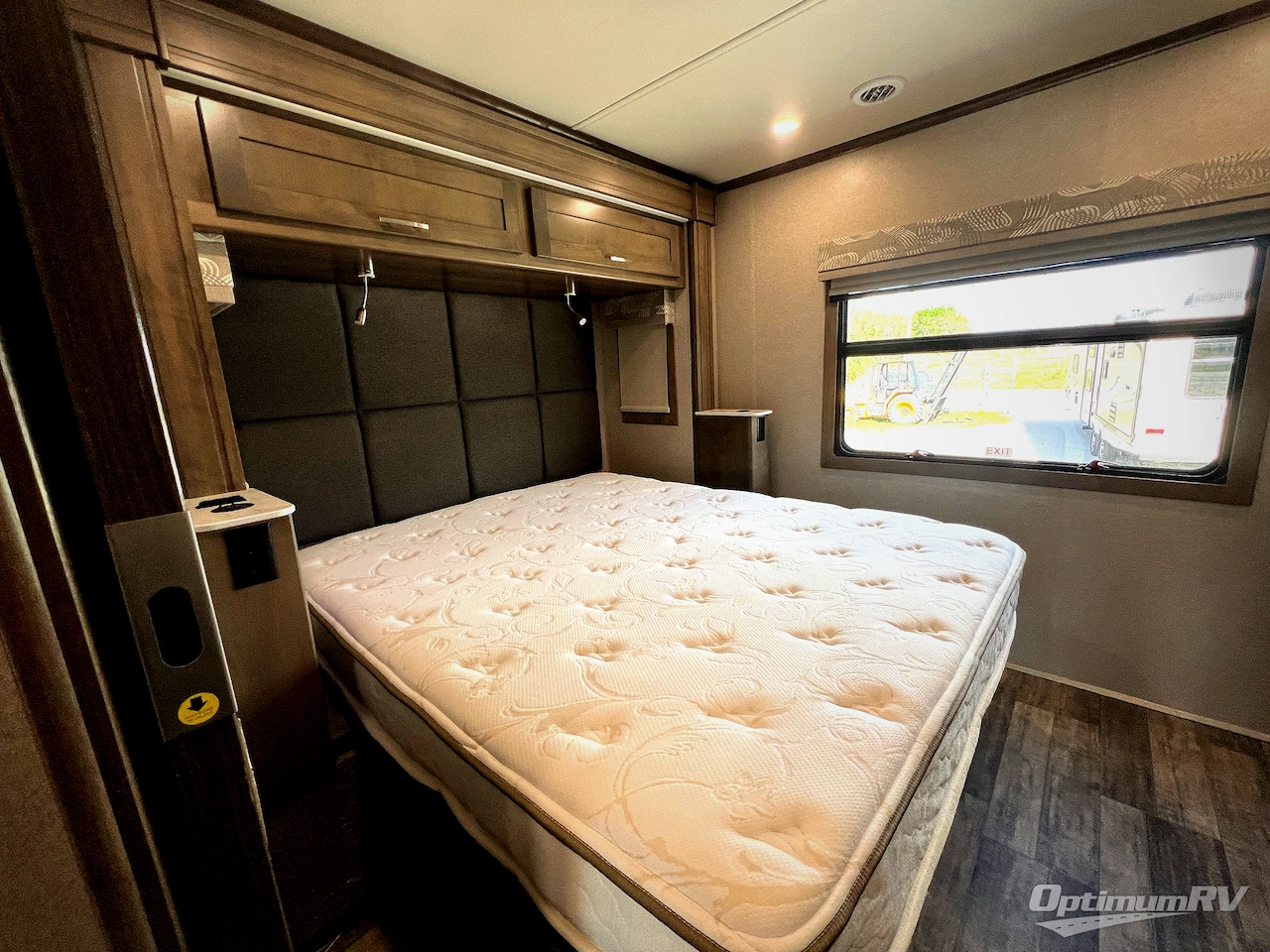2022 Dynamax FORCE HD 34KD HD Photo 18