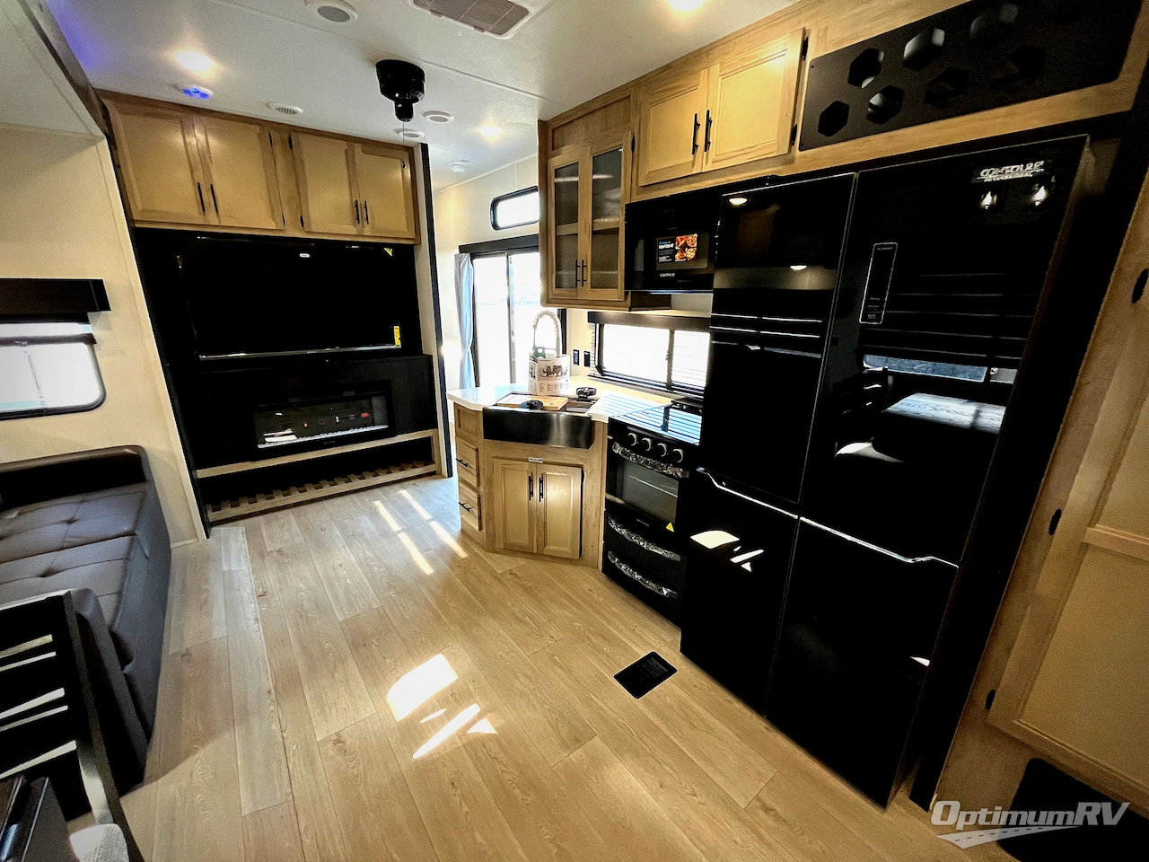 2026 Forest River Cherokee Timberwolf 39HBA Photo 7