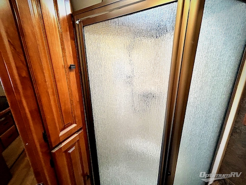 2014 Tiffin Allegro 35 QBA RV Photo 4