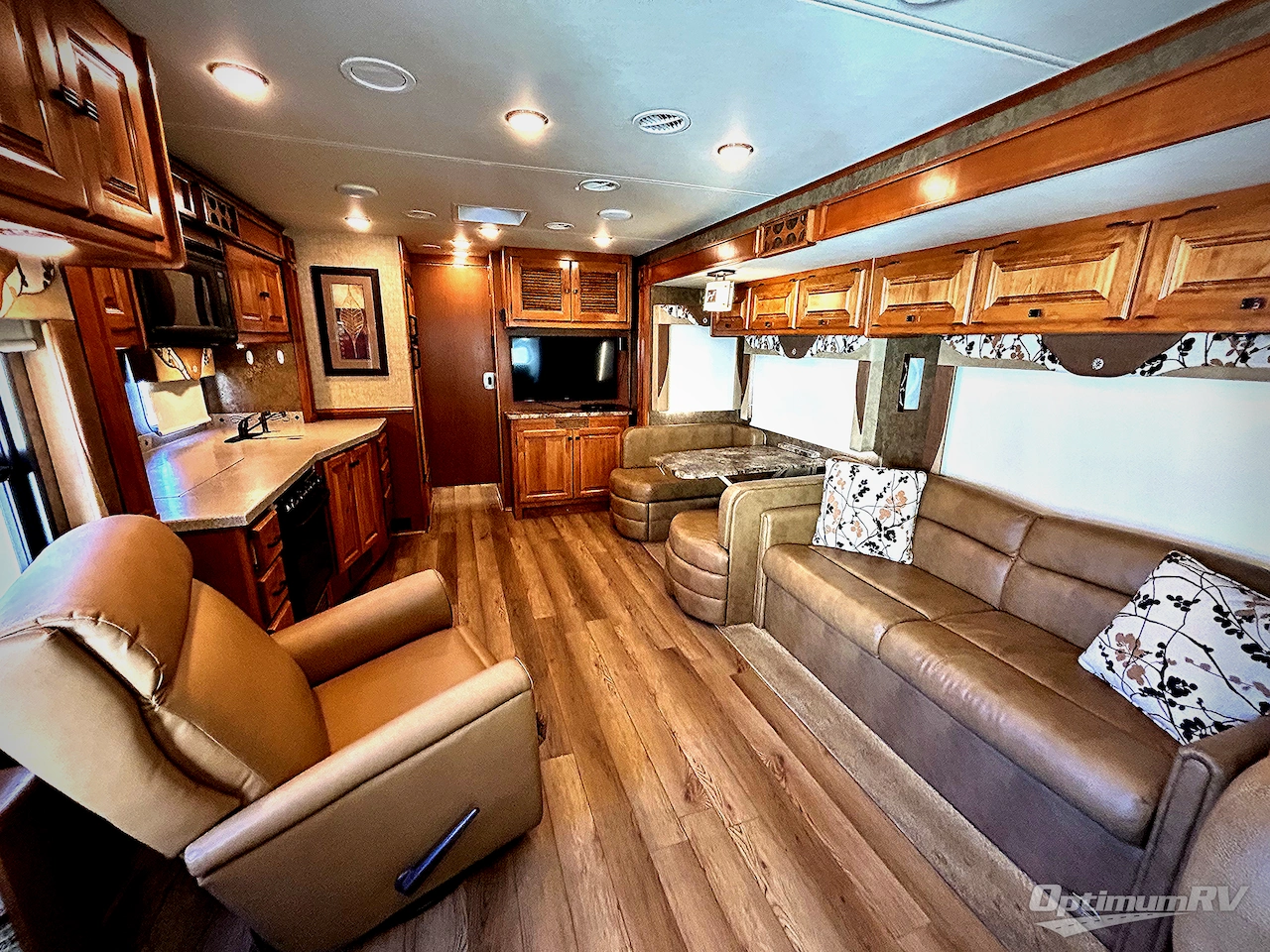 2014 Tiffin Allegro 35 QBA Photo 5
