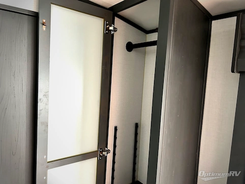 2023 Keystone Premier Ultra Lite 25FKPR RV Photo 3