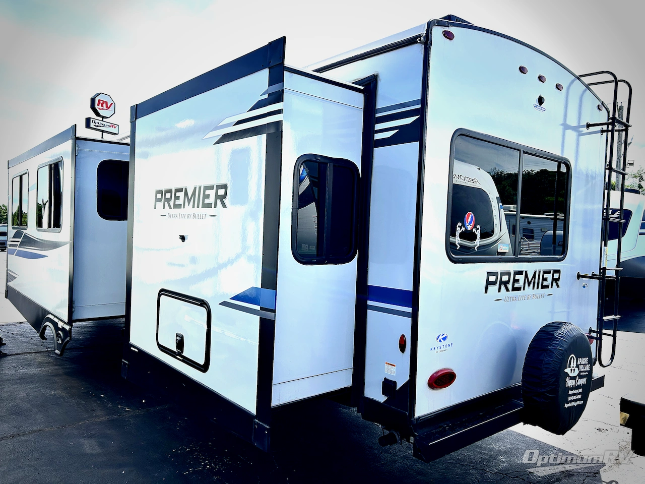 2023 Keystone Premier Ultra Lite 25FKPR Photo 4