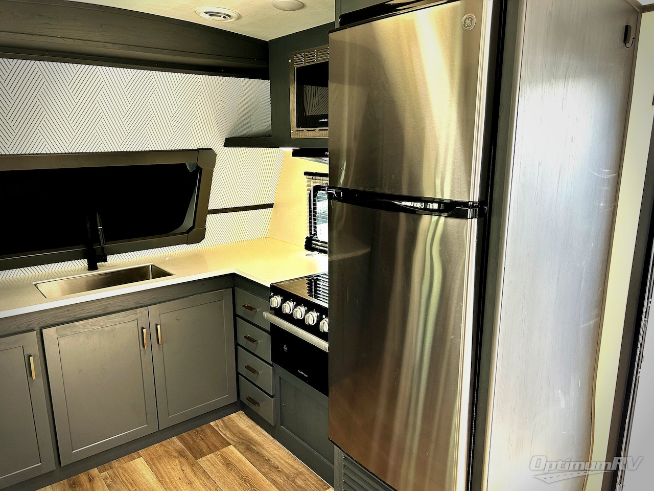 2023 Keystone Premier Ultra Lite 25FKPR Photo 13