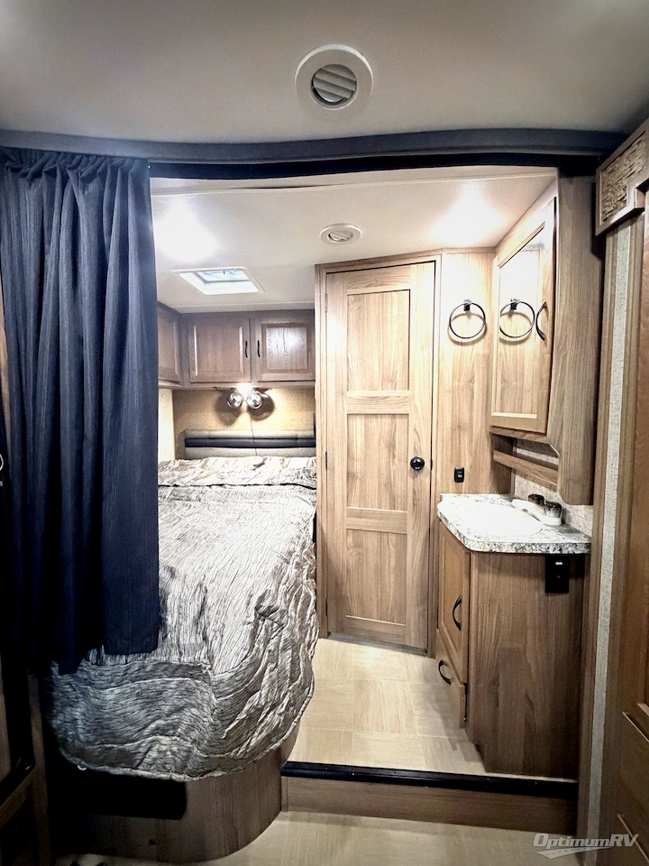 2018 Coachmen Prism 2150 CB Photo 8