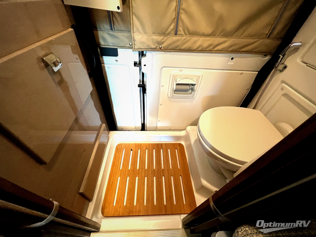 2022 Winnebago Travato 59KL Photo 20