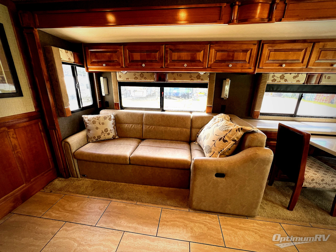 2016 Tiffin Allegro 31 SA Photo 8