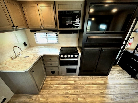 2022 Highland Ridge Range Lite RL241BH RV Photo 3