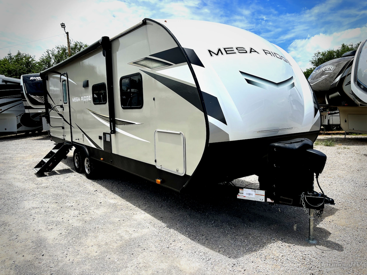 2022 Highland Ridge Range Lite RL241BH Photo 1