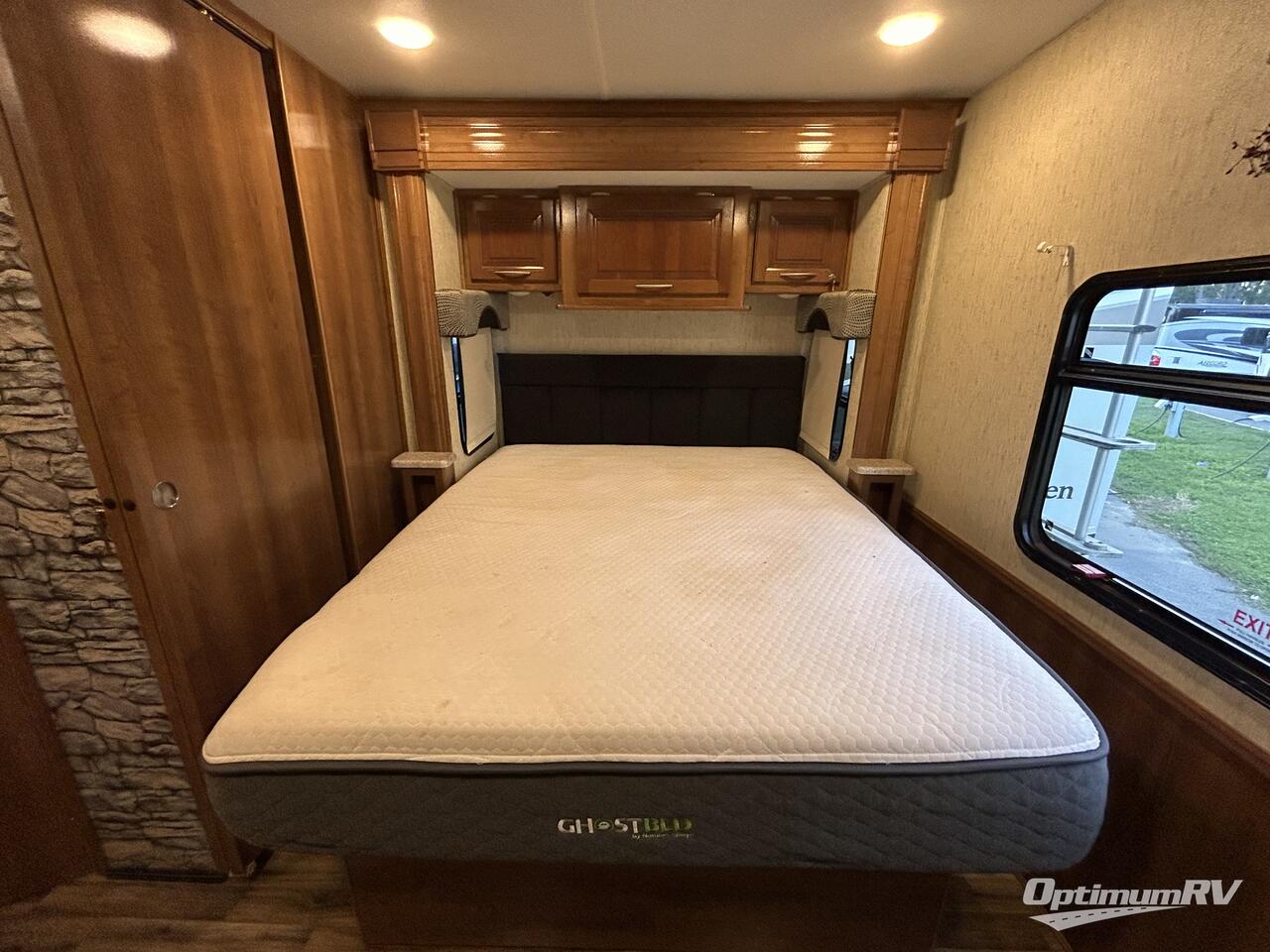 2018 Coachmen Mirada 31FW Photo 17