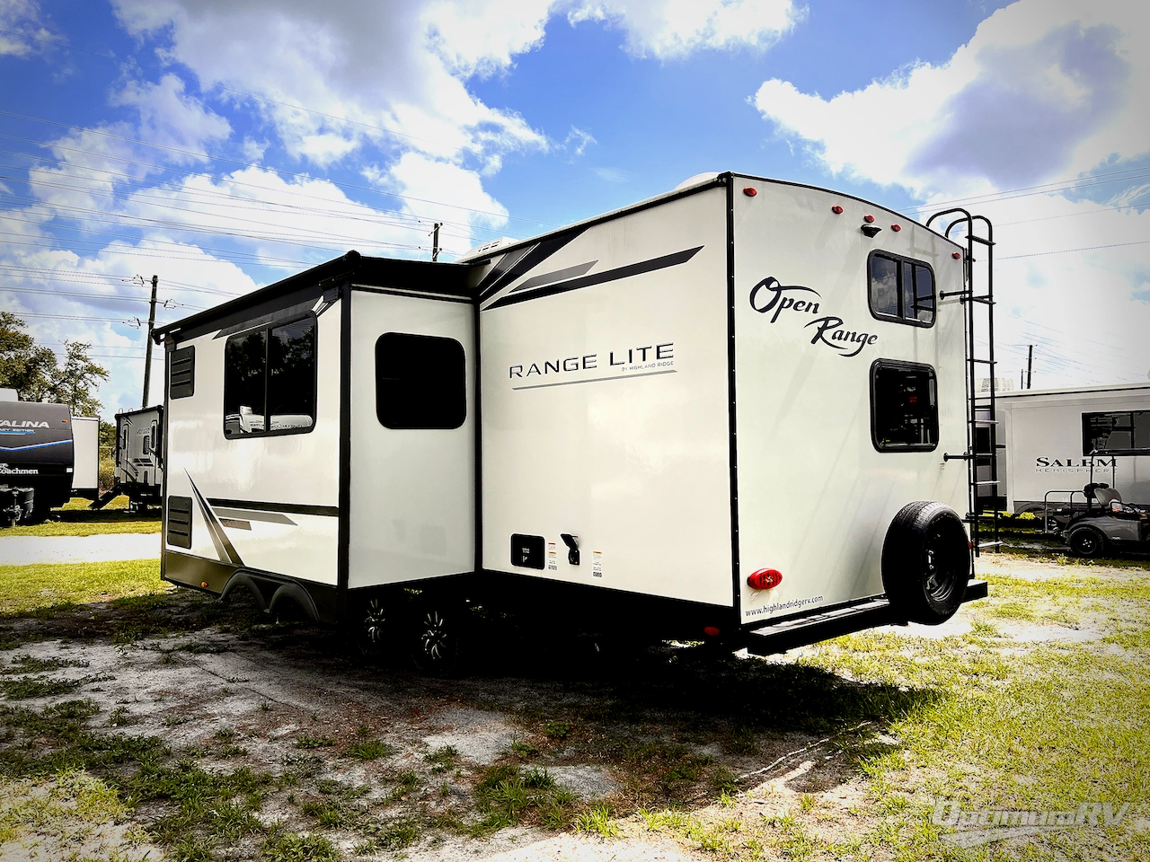 2023 Highland Ridge Range Lite 241BH Photo 2