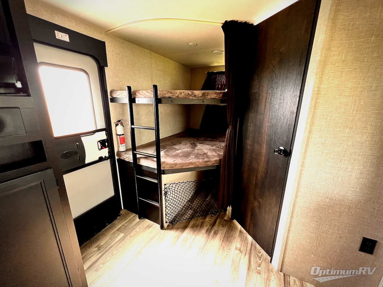 2023 Highland Ridge Range Lite 241BH Photo 13