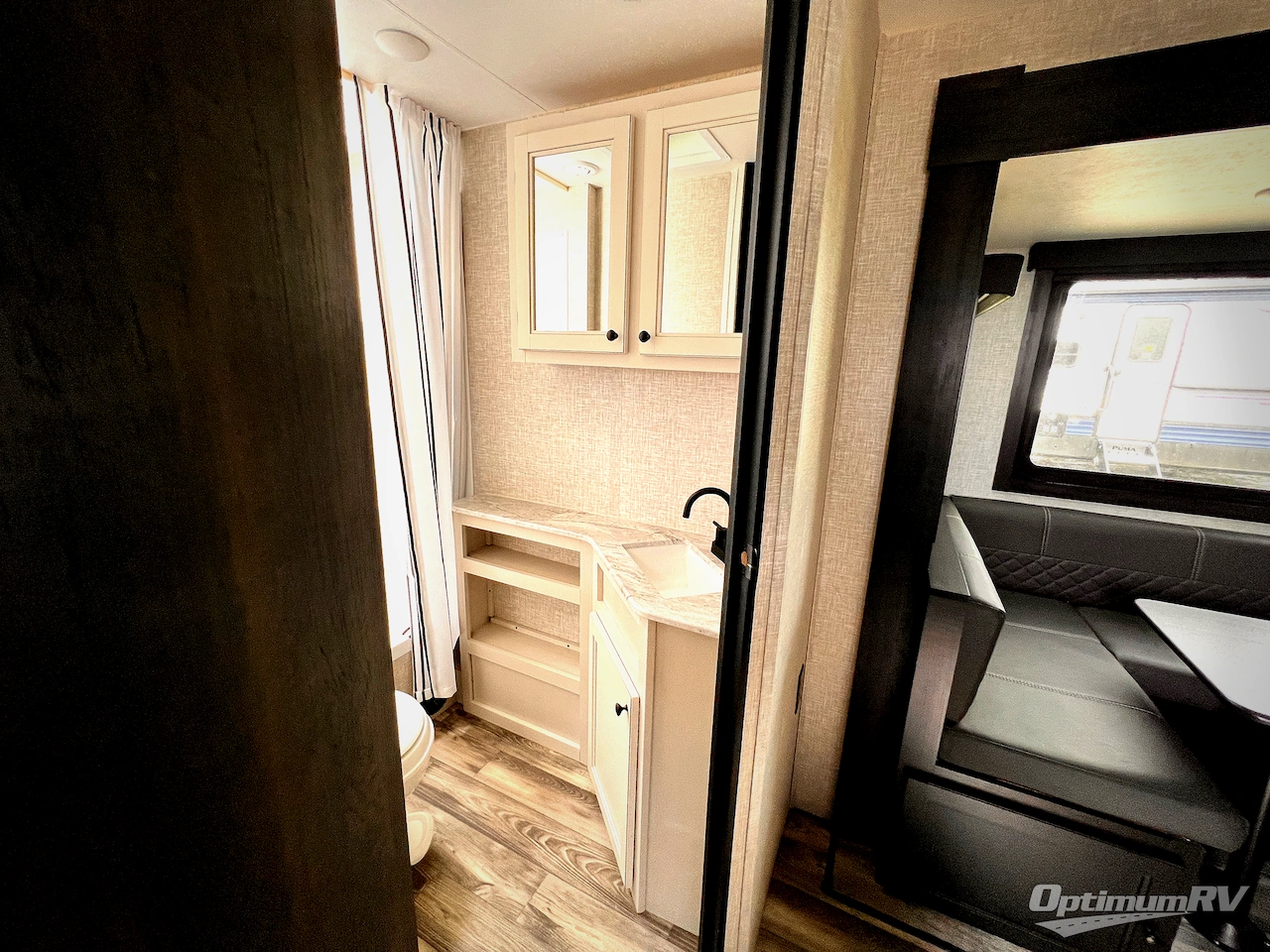 2023 Highland Ridge Range Lite 241BH Photo 15