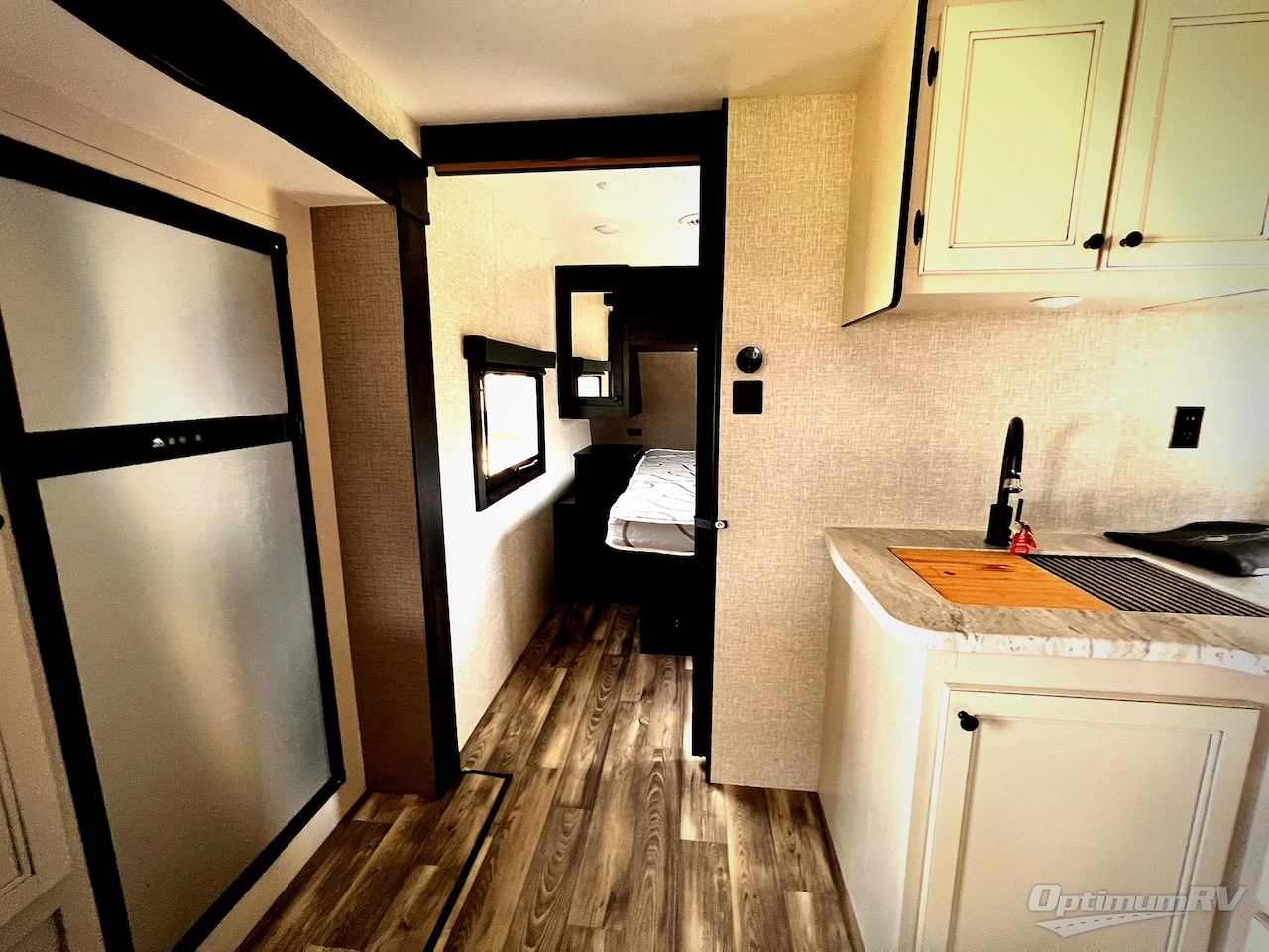 2023 Highland Ridge Range Lite 241BH Photo 17