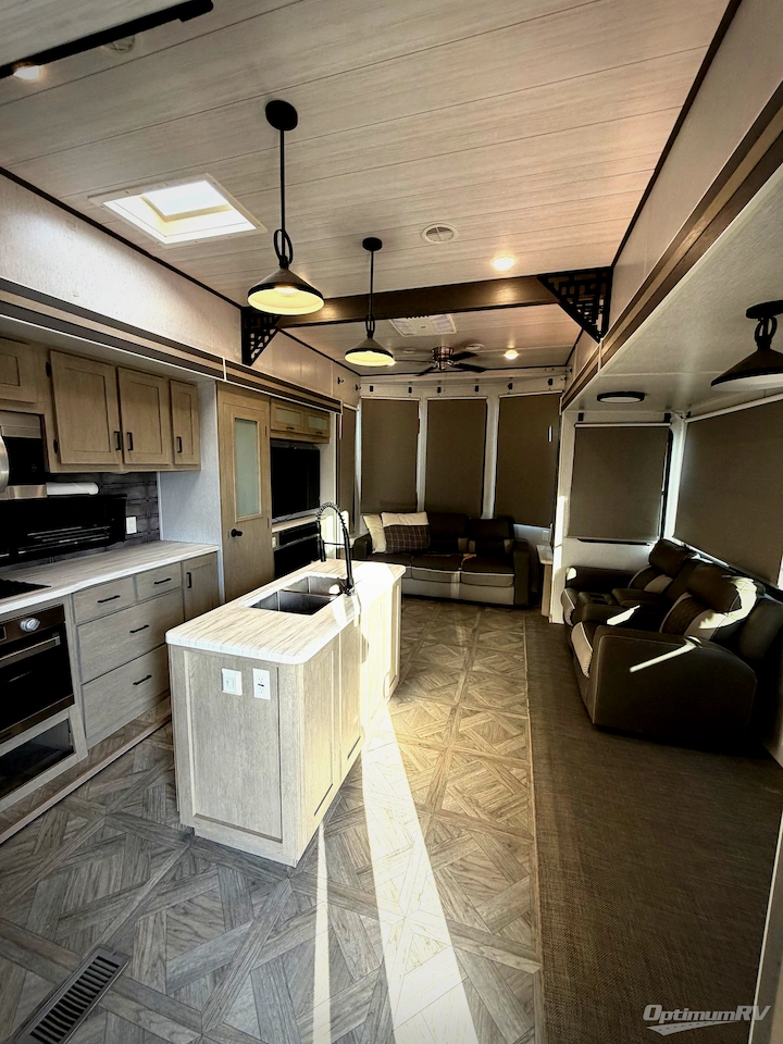 2023 Forest River Salem Grand Villa 42FLDL Photo 7