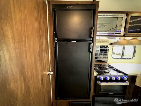 2020 Forest River Cherokee Alpha Wolf 23RD-L RV Photo 4