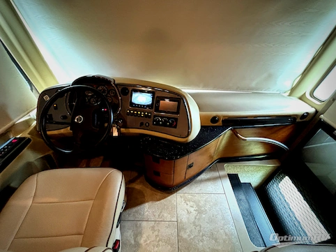 2014 Tiffin Allegro RED 34QFA RV Photo 2