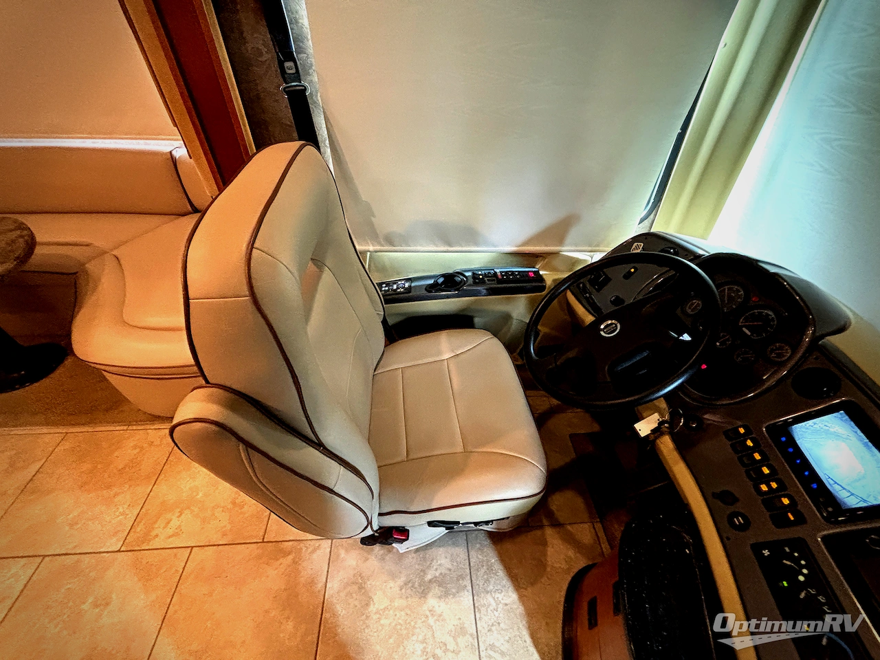 2014 Tiffin Allegro RED 34QFA Photo 6