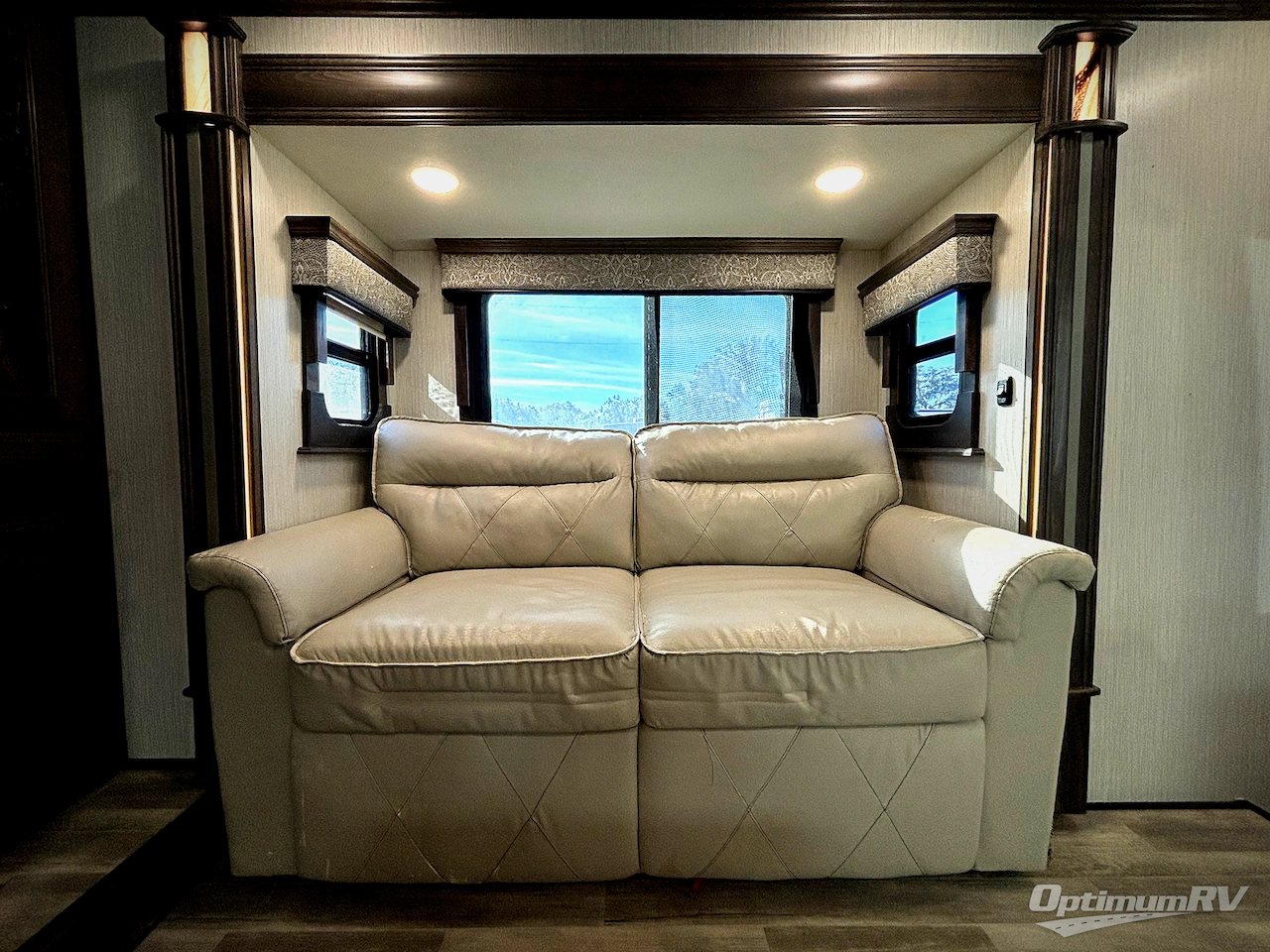 2020 Heartland Landmark 365 Lafayette Photo 10