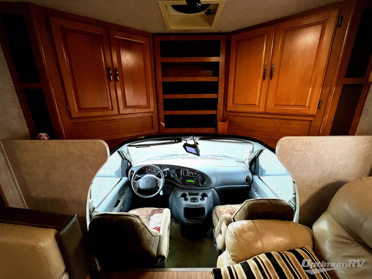 2006 Fleetwood Tioga 31M Photo 6