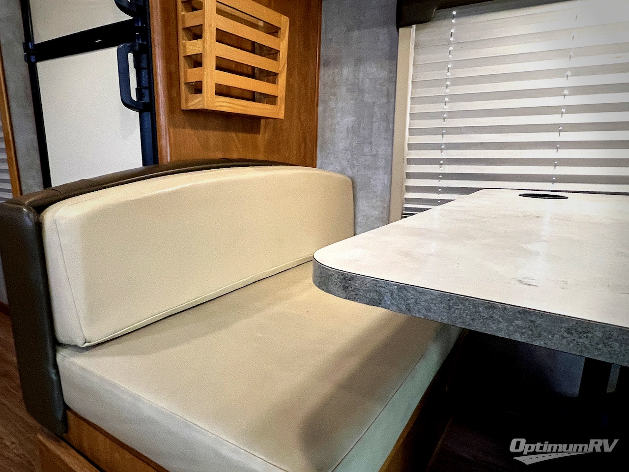 2006 Fleetwood Tioga 31M Photo 10