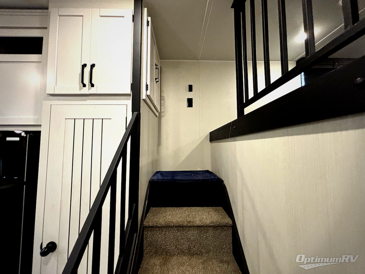 2025 Palomino Puma Destination 429LFT Photo 22