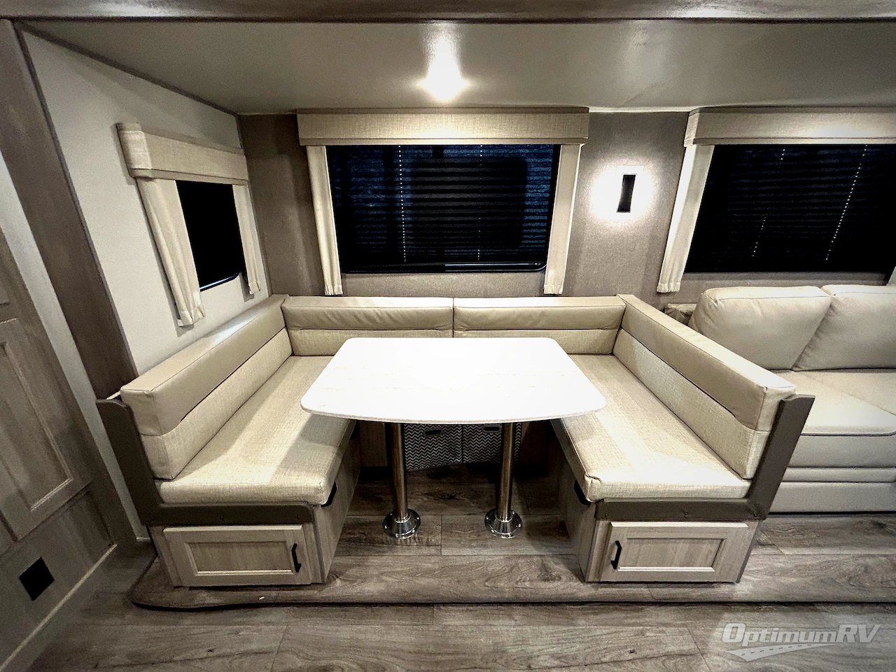 2024 Coachmen Catalina Legacy Edition 293QBCK Photo 10