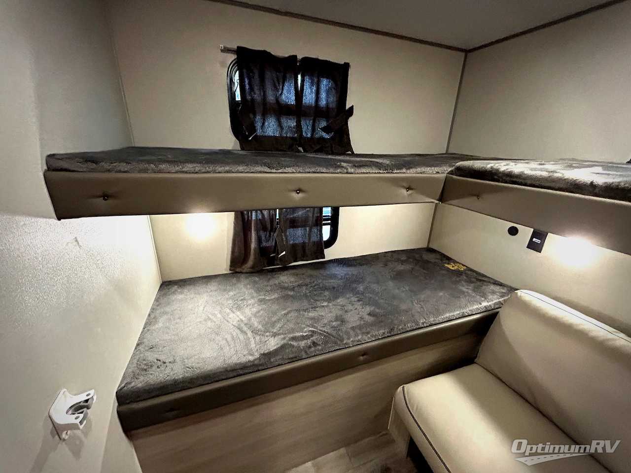 2024 Coachmen Catalina Legacy Edition 293QBCK Photo 15