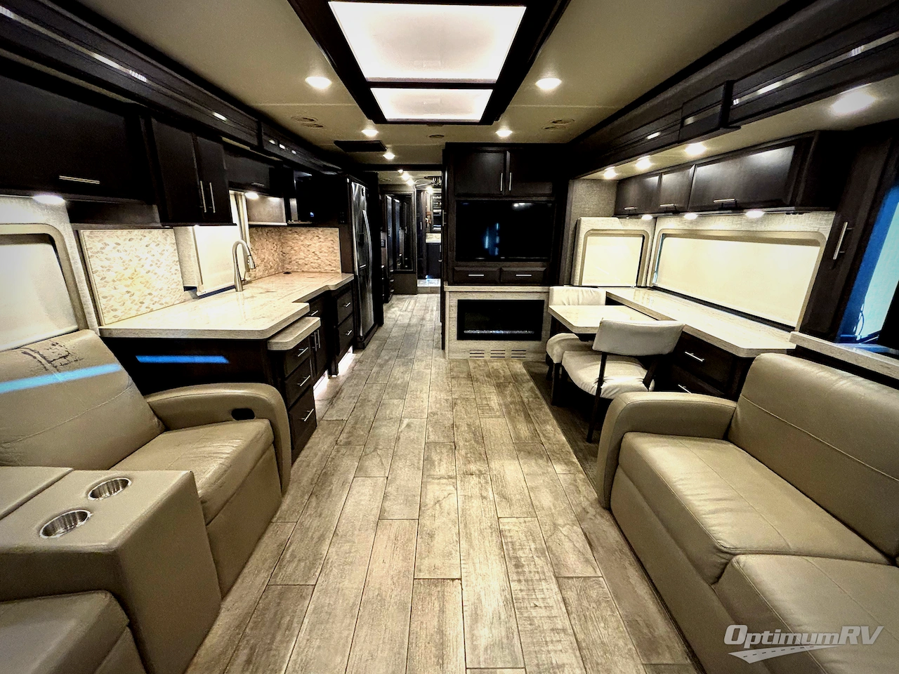 2020 Thor Venetian R40 Photo 4