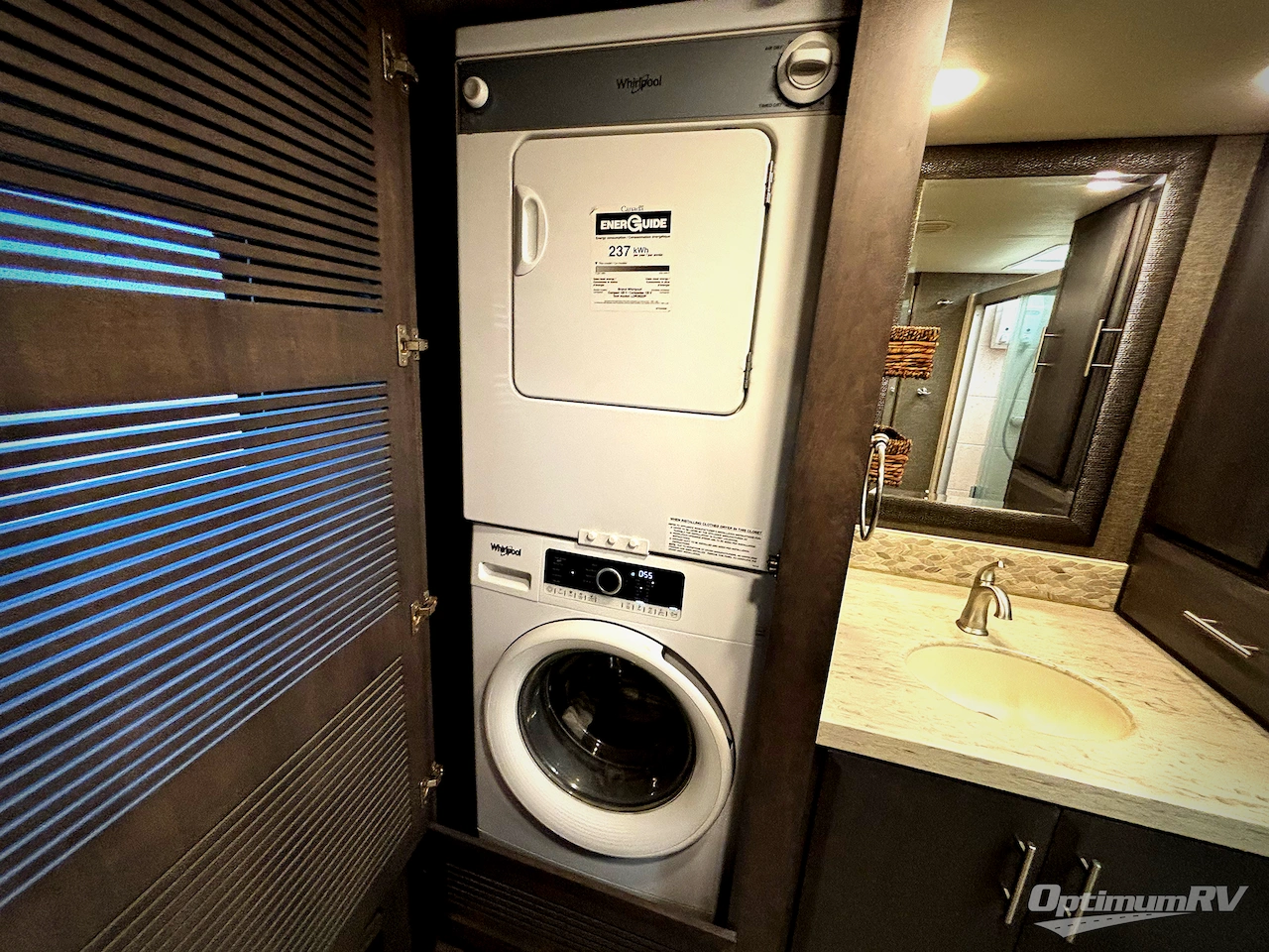 2020 Thor Venetian R40 Photo 24