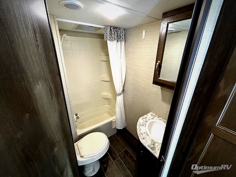 2019 Keystone Bullet 243BHS RV Photo 3