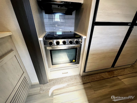 2021 Keystone Sprinter Limited 330KBS RV Photo 3