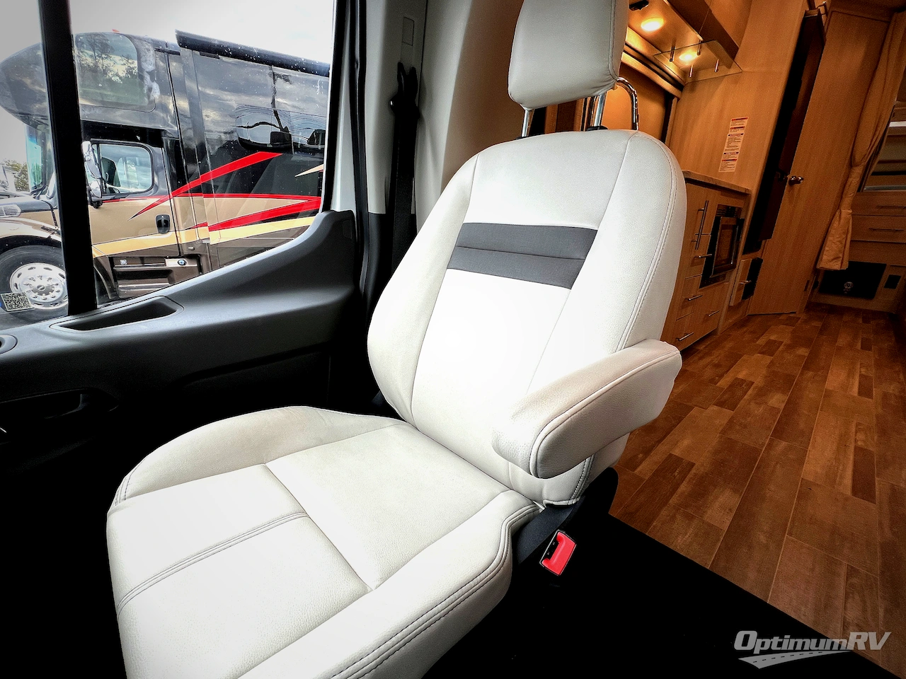 2024 Thor Compass AWD 23TW Photo 9