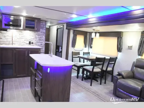 2021 Forest River Cherokee Alpha Wolf 26RL-L RV Photo 2