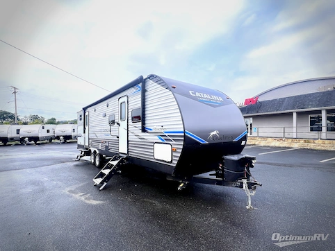 Used 2021 Coachmen Catalina Legacy 323BHDSCK Featured Photo
