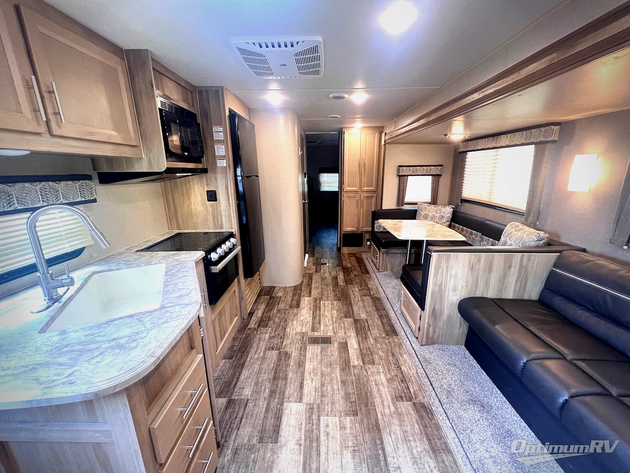 2021 Coachmen Catalina Legacy 323BHDSCK Photo 3