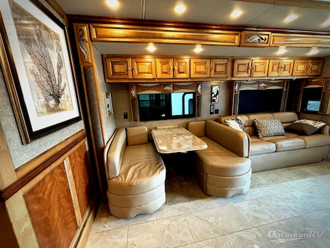 2018 Tiffin Phaeton 37 BH RV Photo 2