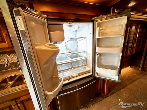 2018 Tiffin Phaeton 37 BH RV Photo 3