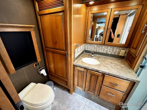 2018 Tiffin Phaeton 37 BH RV Photo 4