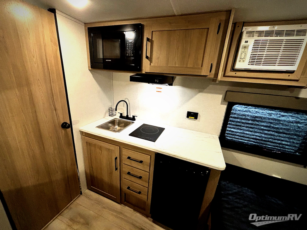 2026 Keystone Coleman 13B Photo 9