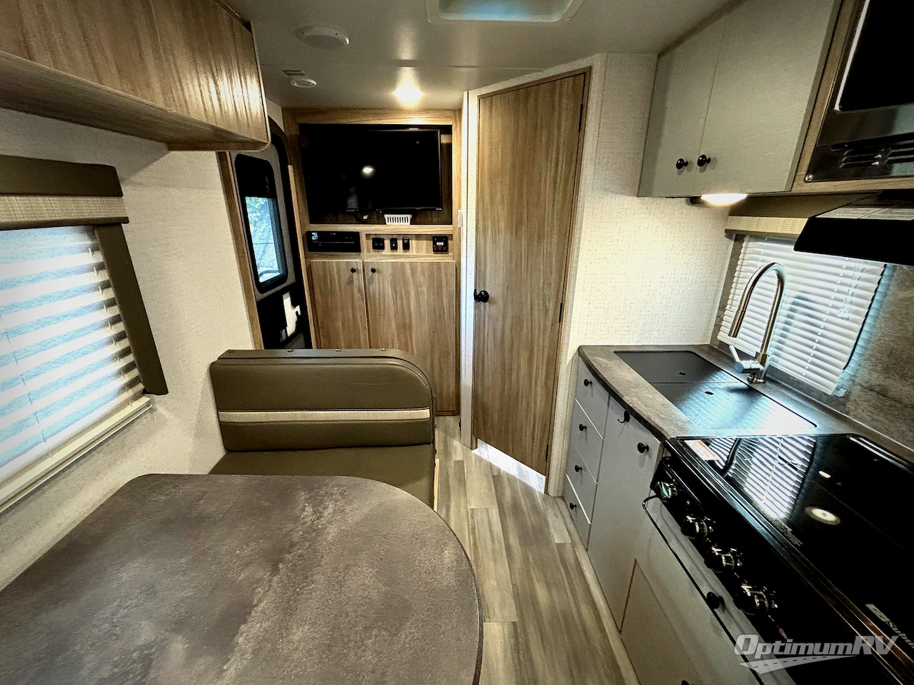 2021 Winnebago Towables Micro Minnie 1708FB Photo 4