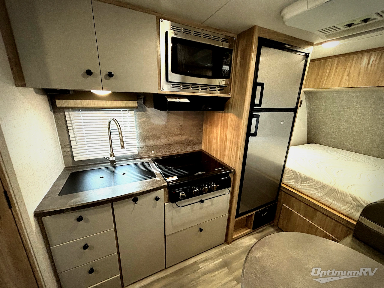 2021 Winnebago Towables Micro Minnie 1708FB Photo 9