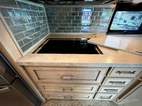 2020 Newmar Super Star 3746 RV Photo 3