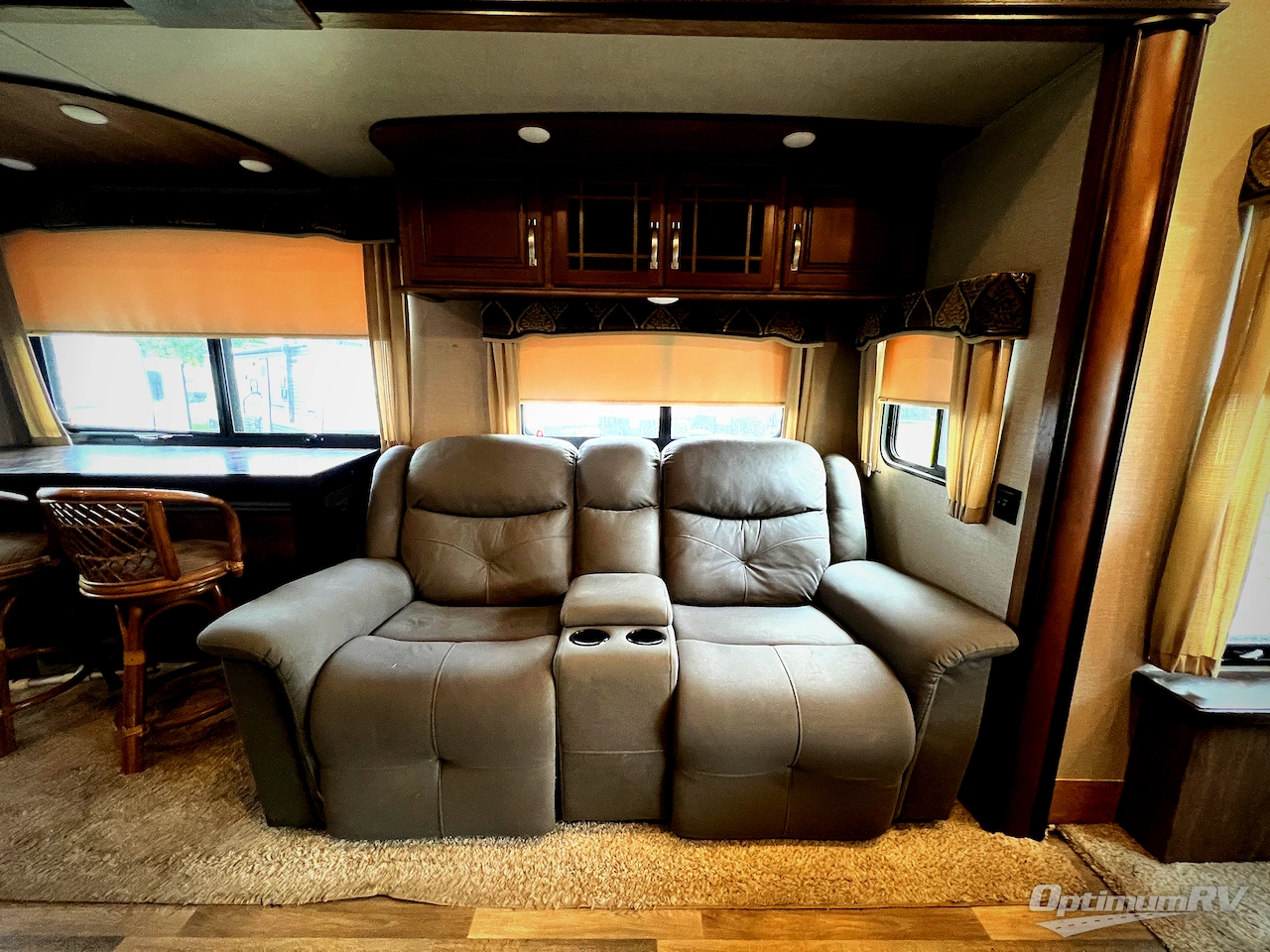 2017 Keystone Montana 3720RL Photo 6