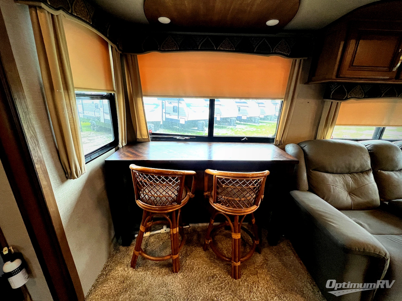 2017 Keystone Montana 3720RL Photo 9