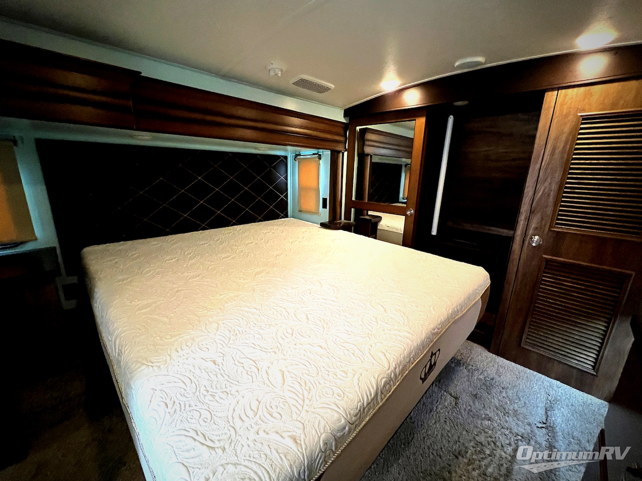 2017 Keystone Montana 3720RL Photo 17